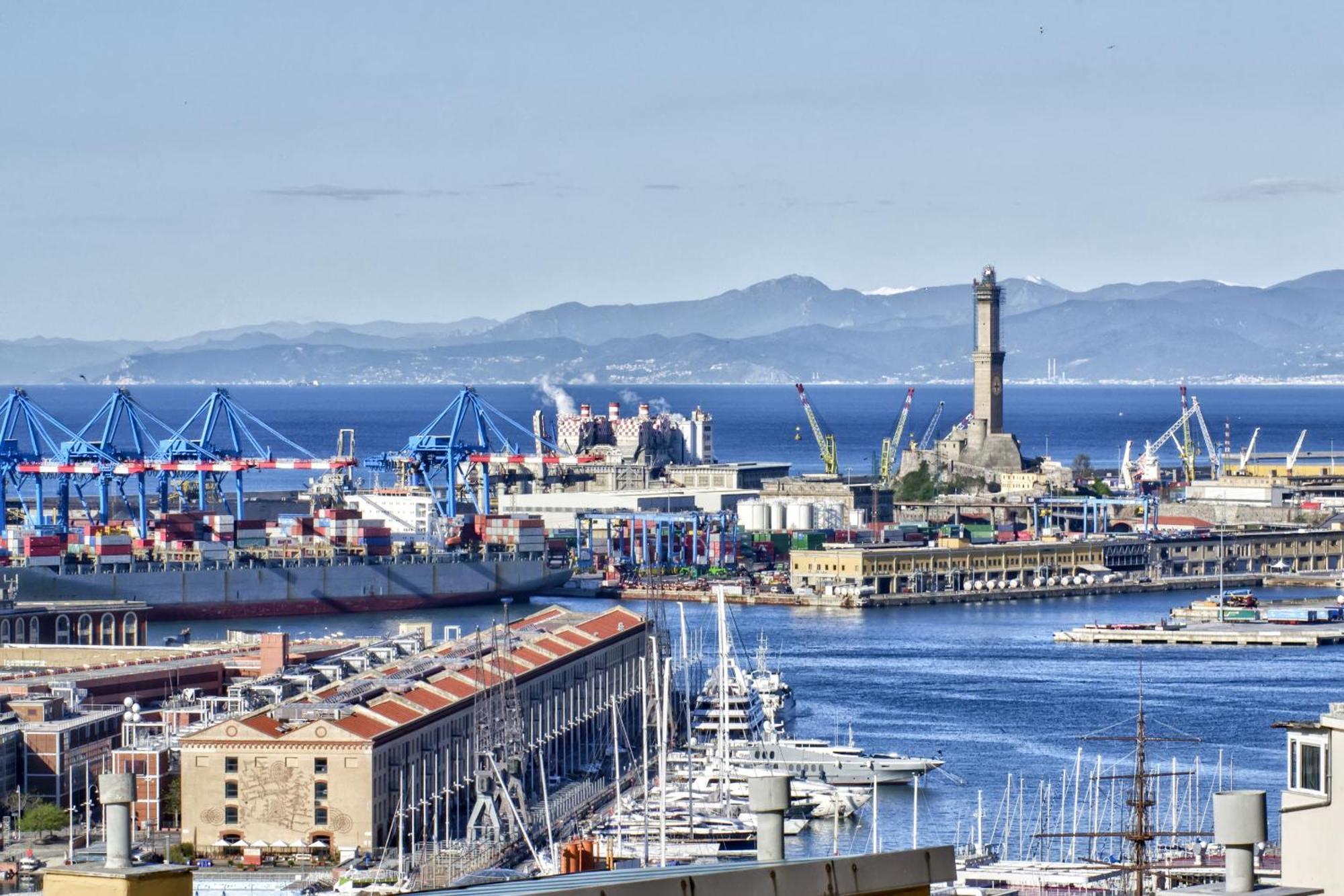 Apartament La Mansarda Del Principe, Vicoli, Acquario E Lanterna Genua Zewnętrze zdjęcie